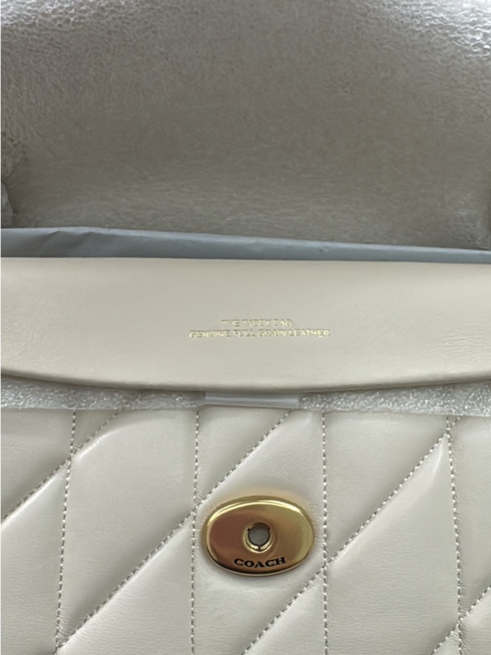 BRAND NEW - Coach Tabby Shoulder Bag 26 in Chalk with Gold Hardware - Picture 3 of 8